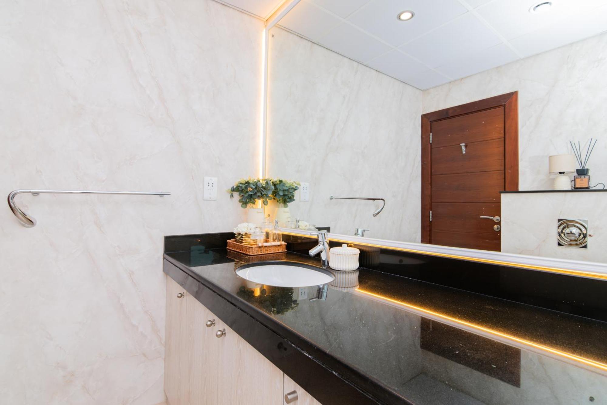 Dubai Marina,Jbr -Luxurious 2 Bedroom King Suite Bagian luar foto